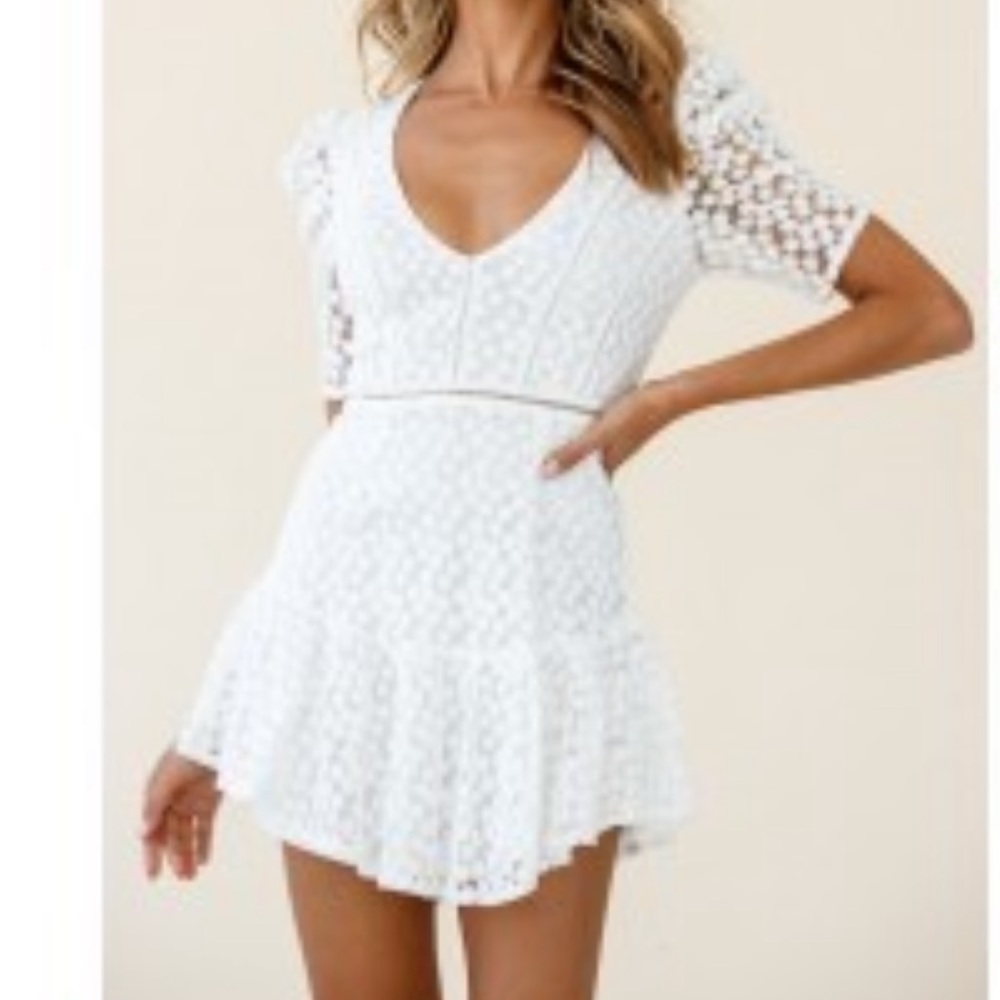 White lace Selfie Leslie dress